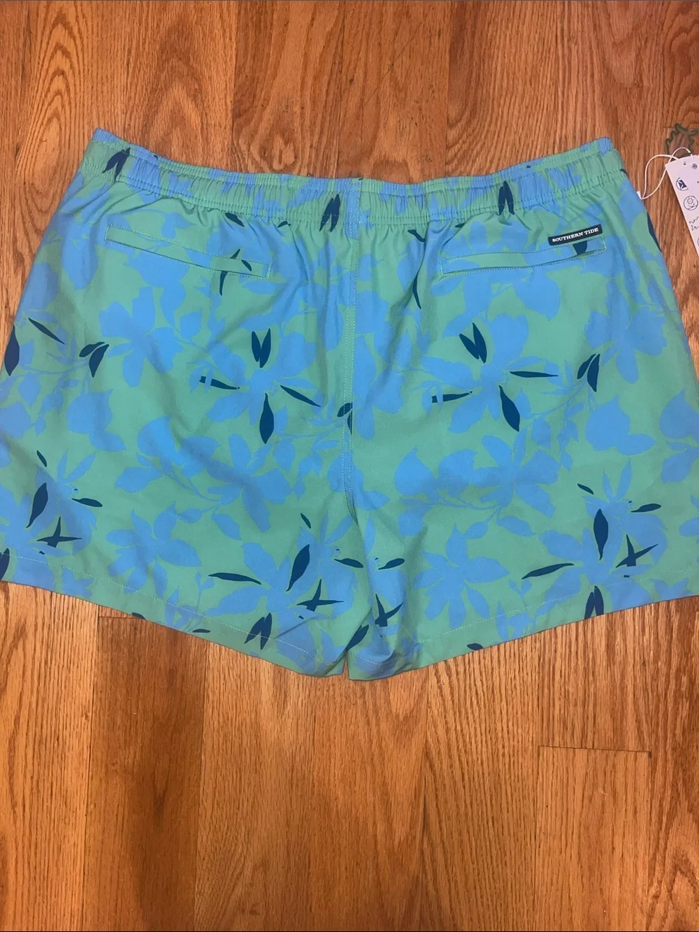 Southern Tide Blossom Bay Swim Trink